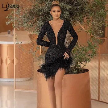 Moderné Čierne Mini Koktejlové Šaty 2021 Luxusné Pierko Korálkové Asymetrické Party Šaty Plné Rukávy, Hlboký V-neck Prom Šaty