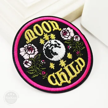 Kvet (Veľkosť:7.8x7.8 cm) Záplaty Handričkou Patch Odznak Vyšívané Roztomilý Odznaky Hippie Žehlička Na Cartoon Škvrny Na Oblečení Nálepky