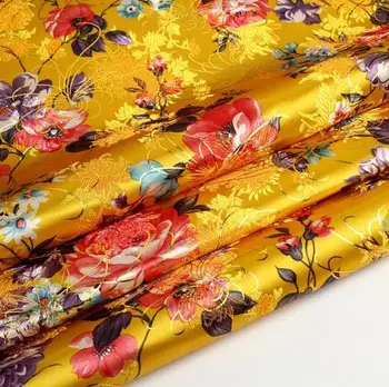 70 cm*100 cm Kostým, šaty, detské oblečenie kimono textílie brocade tkaniny vysokej kvality žltom pozadí, zlatá Metalíza pivónia