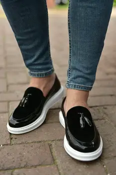Čierna lakovaná Koža Men 'S Športové Topánky pohodlné, ľahké ležérne módne 2020 trend elegantné jar