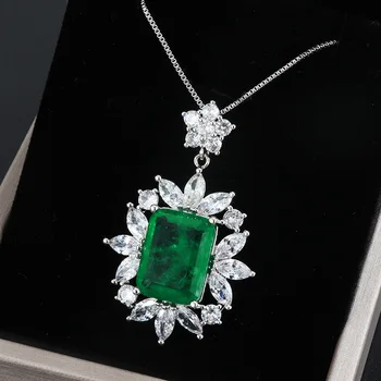Luxusné Retro 925 Pevné Mincový Striebro Vytvorené Moissanite Emerald Drahokam Svadobné Nezávislá Náhrdelník Jemné Šperky Veľkoobchod