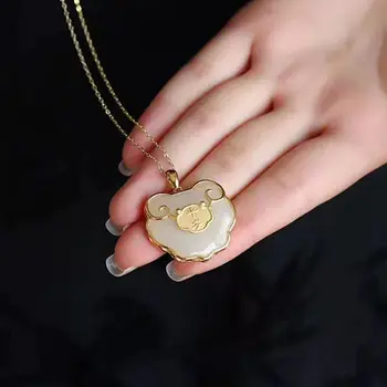 Prírodné Hetian biela jade mier sľubný cloud Prívesok Náhrdelník Čínskom štýle retro jedinečné antické zlato plavidlá dámske šperky