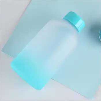 Creative móde gradient farebné plastové Nepresakuje voda, fľaša roztomilé samec a samica študent páry ruke poháre