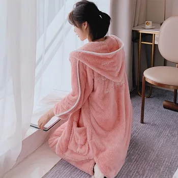 Dámske pyžamo nastaviť jeseň zima luxusné výšivky zahusťovanie plus flanelové župan s kapucňou home service veľké veľkosti sleepwear