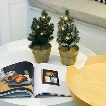 Umelý Vianočný Stromček Črepníkové Rastliny s LED Svetlo, Vianočné Dekorácie pre Domov Tvorivé LED Vianočné Dekoratívne Lampy