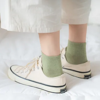 Dámske ponožky 2020 jesenné a zimné nové odporúča sa čistá farba ponožky ing pohodlné športový bavlna jesenné módne trendy ponožky