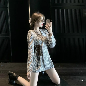 Kpop kórejský Celebrity Lete nové módne Dlhé rukávy Kvetinové Šaty Žien High street Sexy Štíhla Krajky-Up Pás A-line Mini Šaty
