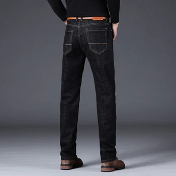 Značka 2020 Nové pánske Rovno Elastické Jeans Módneho priemyslu Klasický Štýl Jeans Denim nohavice Nohavice Muž Pravidelné a Fleece