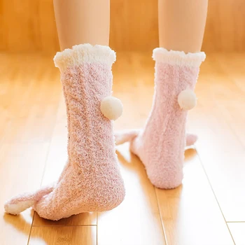1 pár Bežné Coral Ponožky Roztomilý Zvierat Dizajn Vianočný Darček Kvalitné Sladké Vtipné Ženy Trubice ponožky Teplé Zimné Jeseň Ponožka