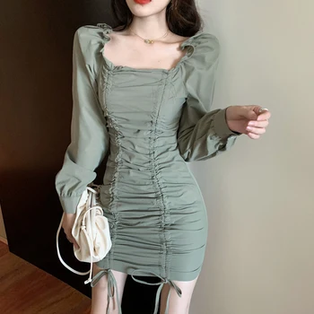 Temperament Šaty dámske Jarné Šaty 2020 Nové kórejská Verzia Sexy Skladaný Jedného Pleca Slim Fit Krátky Móda