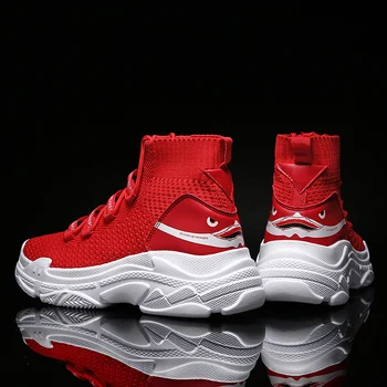 2019 nové jarné pánske topánky kórejský módne športové ležérne pánske plátno topánky malé biele univerzálne biele, červené topánky, módna obuv
