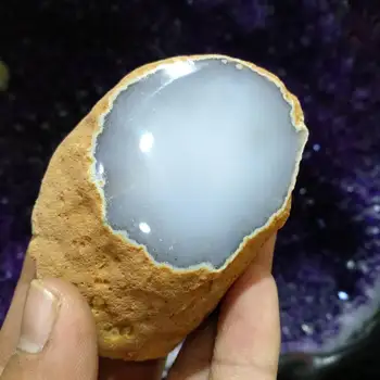 Prírodné hrubý kameň Achát Surovín, liečenia crystal achát