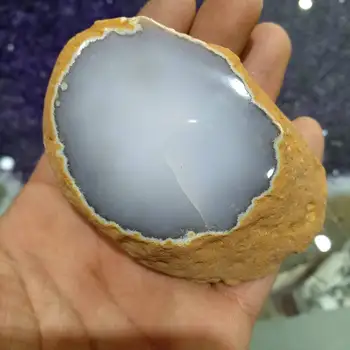 Prírodné hrubý kameň Achát Surovín, liečenia crystal achát