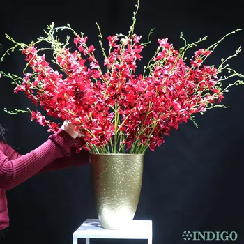1 Sada (25Pcs Červená Orchidea +1 Kovová Váza) Cattleya Umelý Kvet Kytice Domáce Dekorácie Prípade Vrchol Interiérom INDIGO