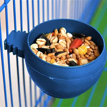 5 ks/Set Mini Plastové Papagáje Kŕmenie Misky Okrúhle Potravín, Vody Misy Kŕmidlá pre Vtákov Aviary Pet Klietky Visí Kŕmidlá