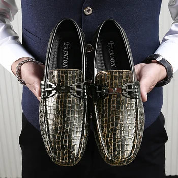 Nové Kožené Topánky pre Mužov Mokasíny Mocassin Homme Luxusné Značky Sklzu na Mäkké Bežné Hadí Vzor Vodičského Topánky zapatos de hombre