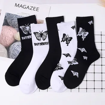 Päť párov balenie nový butterfly vysoká hustota čiernej a bielej šport vlhké ponožky všetky bavlnené ponožky