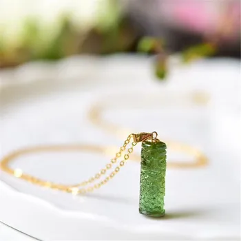 Top Prírodný Zelený Turmalín Prívesok Náhrdelník Šperky Pre Ženy Lady Muž 18K Gold Dragon Vyrezávané 18x6mm Crystal Drahokam AAAAA