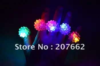 36pcs/veľa biele svetlo led prst prsteň svetla LED Blikajúce Svetlo Až Jahoda Blikať Rave Party Svietiť Prst Prsteň Pekné
