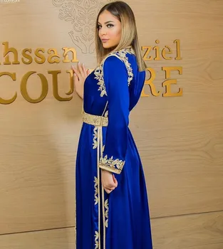 Elegantné Kráľovská Modrá Vyšívané Večer Marocký Kaftane Šaty Dlhé Rukávy Arábia Dubaj Zlato Čipky Formálnej Strany Šaty