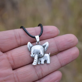 SanLan everydy jednoduché podrobné elegantná cute elephant náhrdelník Dlhý nos Zvierat šperky Vianočný darček pre dcéru, priateľku