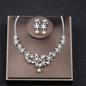 Moderný Elegantný Simulované Pearl Svadobné Šperky Sady Strieborná Farba Kvetu Crystal Náhrdelníky, Náušnice, Sety Svadobných Doplnkov