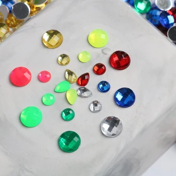 10 mm okrúhle korálky akryl kamene plastové candy vložiť Farby dúhy ploché späť kameň pre plavidlá typu 