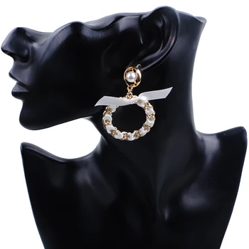 Bránka Duté Reťazca Náušnice s Luxusné Faux Pearl Náušnice, Módne Páse s nástrojmi Čipky Šperky pre Módne Ženy