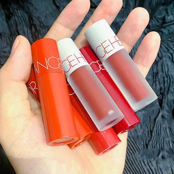 3 Pack Malý Lip Glaze Mini Set Box Matné Rúže Nepremokavé Moisturizing Lip GlossShiny Dlhotrvajúci Prirodzený Pery Kozmetika