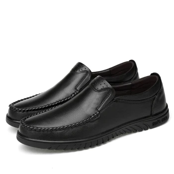 2021 Štýl Jar pánske Topánky Bežné Originálne Kožené Mokasíny Pošmyknúť Na Obuvi Muž Jeseň Brown Black Platformu Jazdy Topánky Pre Mužov