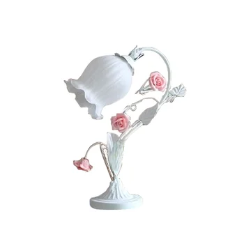 Pastorálna štýl kórejský kovaného železa stolná lampa svetlo ružové ruže kvet, spálne, jedáleň lampa