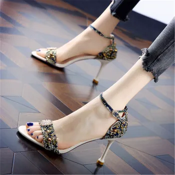 V lete roku 2020 denne otvorenou špičkou luxusné nit drahokamu sandále farby zodpovedajúce stiletto princezná vysoké podpätky