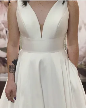 JIERUIZE Elegantné Svadobné Šaty 2019 Sexy V krku Backless bez Rukávov Prehodil Satin Vestido de Noiva Plus Veľkosť Line Svadobné Šaty