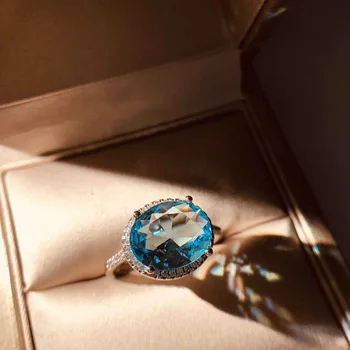 Vynikajúce Jednoduché Oválne Modré Crystal snubný Prsteň Klasické Zapojenie Šperky Koktail Žien Krúžok Výročie Šperky Darček