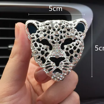 Osviežovač vzduchu auto auto výzdoba interiéru aróma auto príslušenstvo auto difúzor prieduch klip diamond leopard tuhý parfum bling