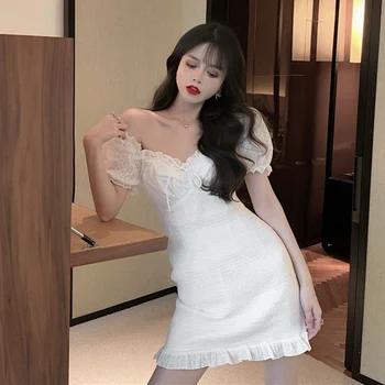 Biely Obláčik Rukáv Šaty Žena 2020 Letné Nový Kórejský Čipky Šitie Skladaný Pás Objímanie Ženy Biele Šaty