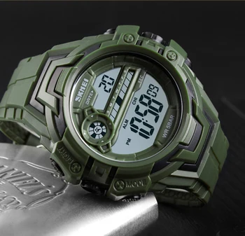 Skmei Nové Módne Mužov Sledovať Mužov Vodotesný Digitálny Muž LED Displej Šport Vojenské Chronograf Alarm Módne Retro hodinky