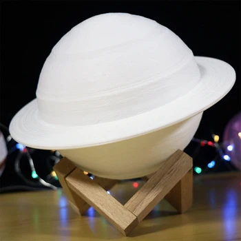 3D Tlač Saturn Lampa Mesiac Lampa 16 Farieb Zmena USB LED Nočné Svetlo Neba Planéta Mesiac Svetlo Domova Darček