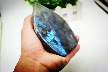 429g prírodné kremeň ťahá dlhý kameň modré svetlo na vyrezať pierko lebky.