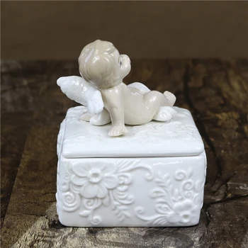 Roztomilý Porcelánu Little Angel Miniatúrne Šperky Box Dekoratívnej Keramiky Figúrka Amor Šperky Rakve Organizátor Ornament Plavidlá