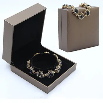 1 ks viac veľkosť zlatá farba Nové kožené vyplnené papierové šperky box krúžok náhrdelník náramok náramok prívesok šperky balenie box