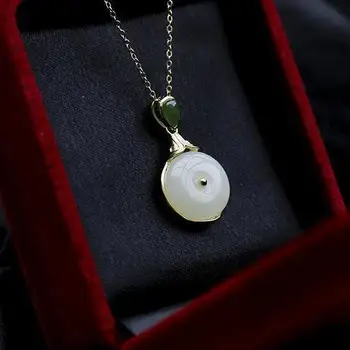 Striebrom vykladané prírodné Hetian biela jade prívesok náhrdelník Čínskom štýle retro menšiny dizajn svetlo luxus, šarm, dámske šperky