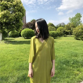 Miyake skladaný šaty 2020 klesnúť lete vrecku šaty tvaru siluetu strednej dĺžky šaty ženy