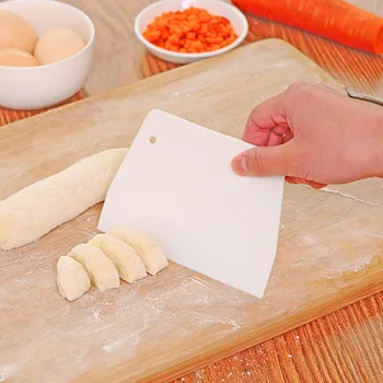Vysoká Kvalita 1pcs DIY Pečenie Škrabka Maslo Nôž Plastový Tortu Cesto Fréza Kuchyňa Pečenie Nástroje