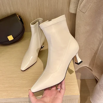 2021 jeseň a v zime sa ukázal prst krátke päty kórejský módne malé krátke topánky, módne dámske topánky stiletto vysoké podpätky