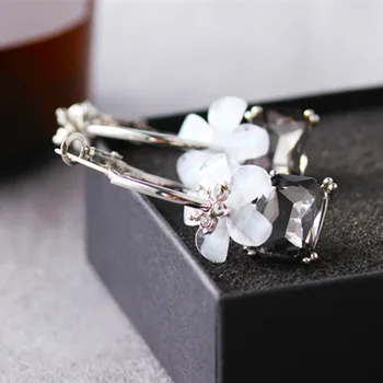 1Pair Predaj Preháňania Trend Módy Crystal Čerešňové Kvety Kvetinové Šperky pre Ženy, Svadobné Šperky Vyhlásenie Náušnice