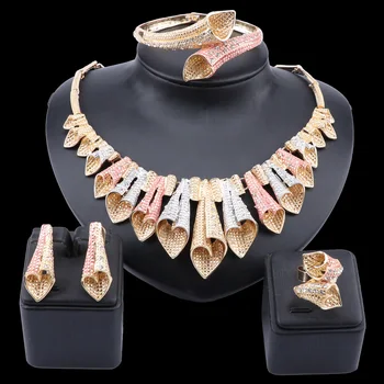 Romantický Zlatých Reťazí Krištáľové Srdce Prívesok Šperky Set Pre Ženy Choker Svadobné Šperky Nastaviť Indickej Zapojenie Šperky