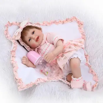 40 cm Bebe Reborn Menina Bonecas Pekné Baby Dievča s Úsmevom Tvár Dieťa Playmates Dieťa Narodeniny Vianočný Darček Spanie Bábiky