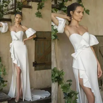 2020 Elegantné Pláži Svadobné Šaty Milú Volánikmi Strane Split Sexy Svadobné Šaty s Odnímateľnými Rukávmi Módne Šaty