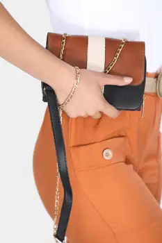 2020 módny trend dámske elegantné spojení z taška cez rameno klasické kabelky Kovové reťaze dizajn taška